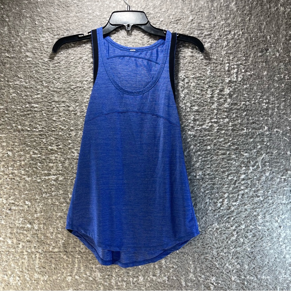 Lululemon On Track Singlet Tank Top Size 4 Blue